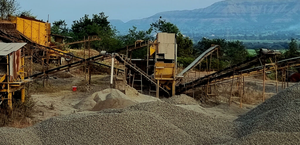 High quality construction materials supplier in Pune providing aggregates, M Sand, crusher sand, and stone crusher materials.