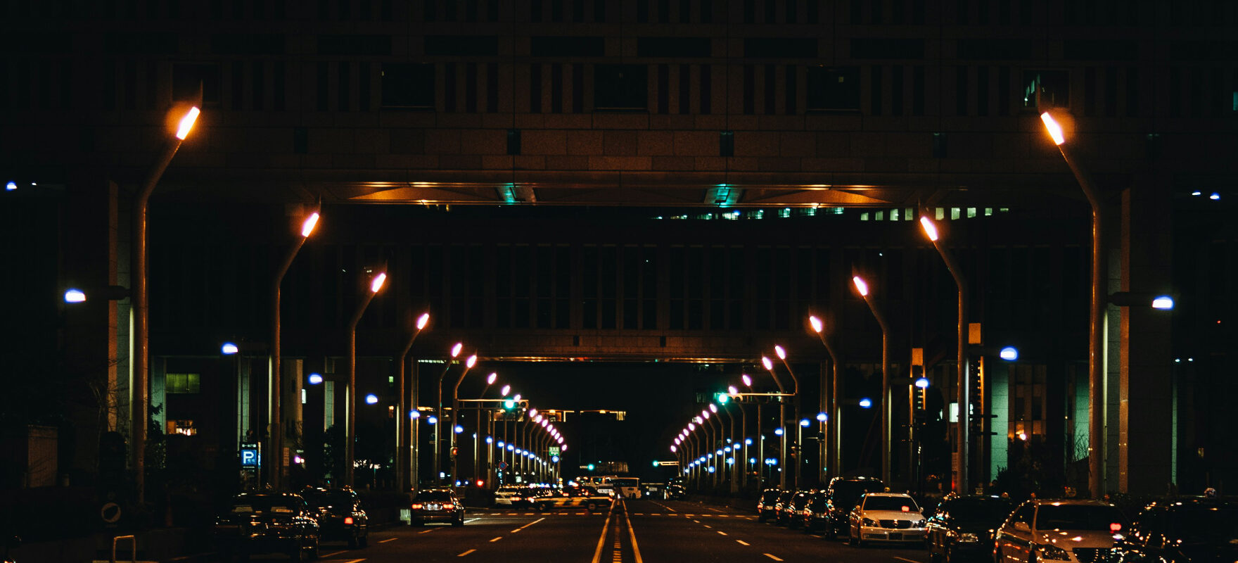 Smart Street Lamp with Automated Street Lighting and Sensor-Based LED Technology